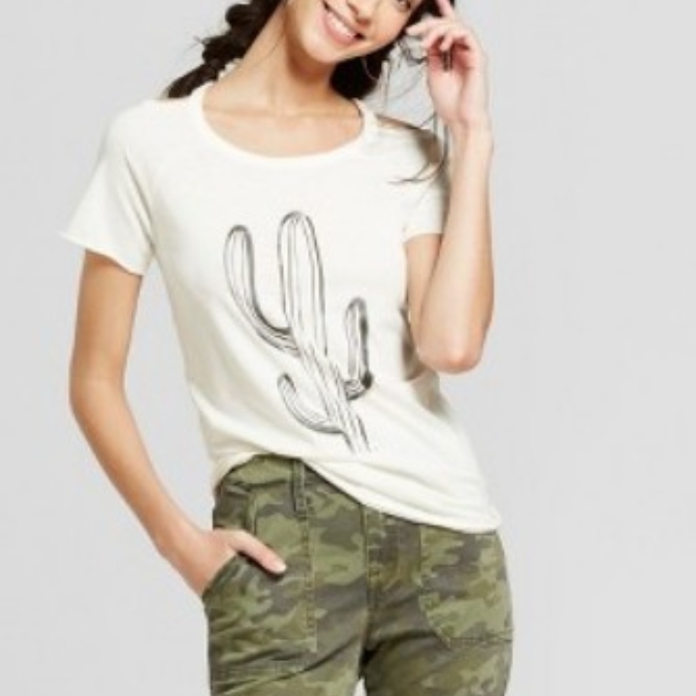 NEW! Cactus Scoop-Neck Cut-Out Graphic Tshirt